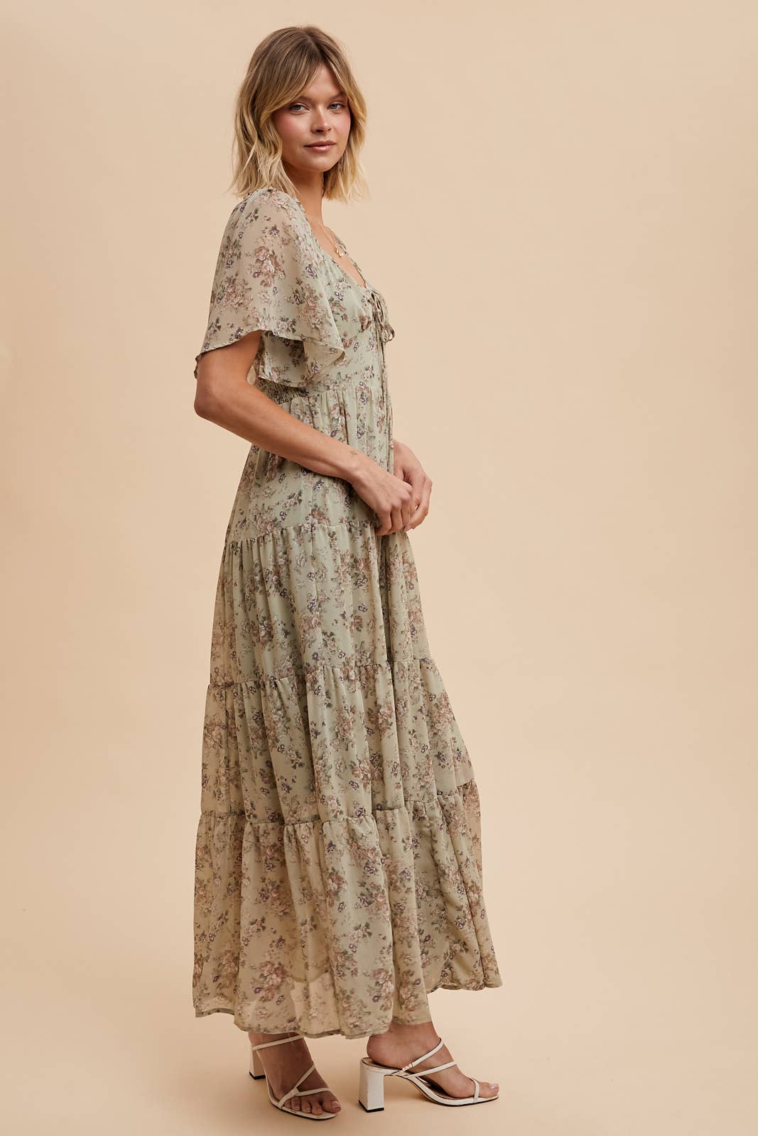 Delanie Ditsy Floral Maxi Dress