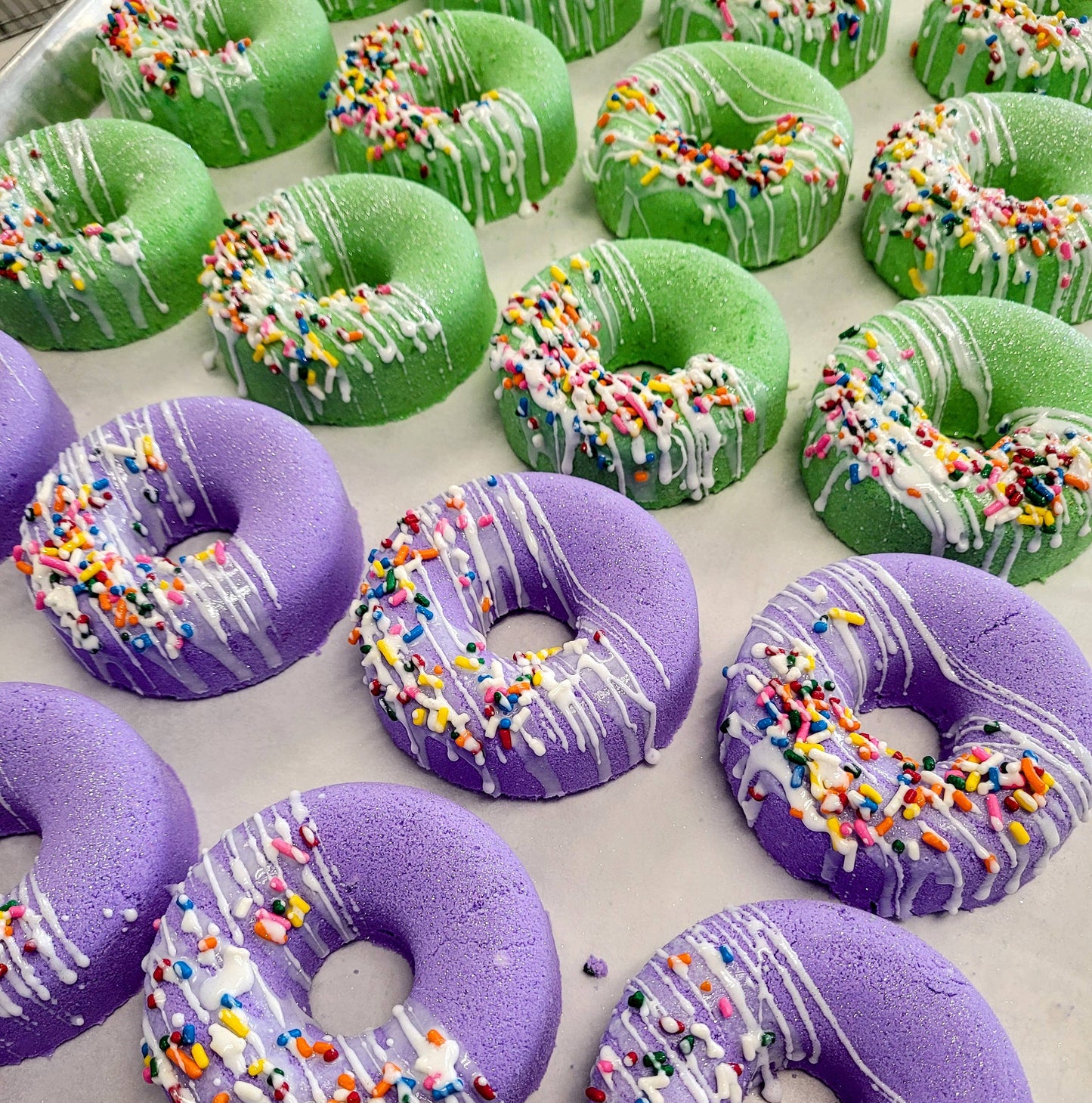 Donut Dream Bath Bombs: Strawberry